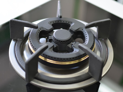 Bếp không giữ lửa khi đang sử dụng có thể do van an toàn đã bị bẩn hay lắp sai vị trí